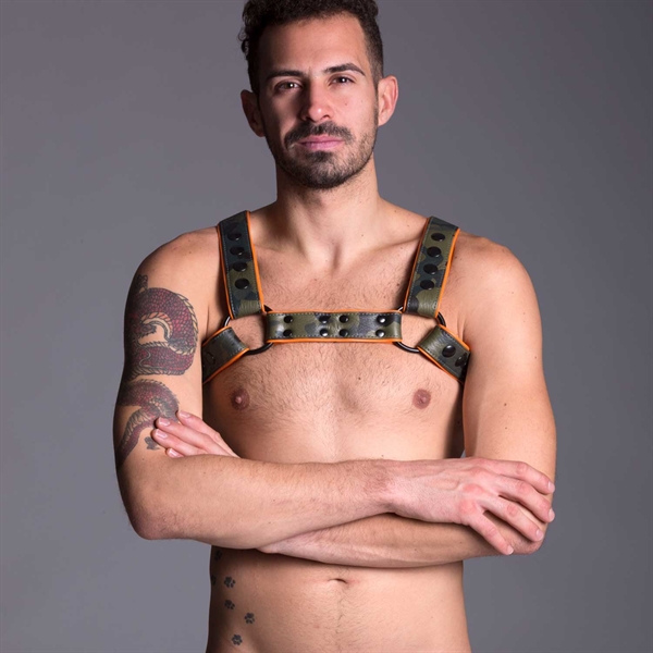 138066. This Limited Edition Bulldog Harness was crafted from our premium g...